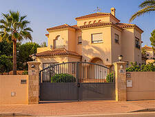 Окупасы в Испании: новый закон и защита вашего жилья