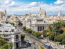 Key Differences Between Spanish Citizenship and Permanent Residency