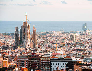 Top Things to Do in Barcelona: Culture, Food, and Adventure
