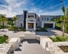 Deluxe Villa Within a Prestigious Urbanization in Benahavis 2