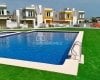 Centrally Located Townhouse with Communal Pool in Alicante 1