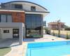 Belek'te Modern Tasarımlı Müstakil Tripleks Villa 1