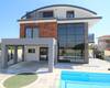 Belek'te Modern Tasarımlı Müstakil Tripleks Villa 2