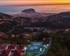 Spacious Villas with Amazing Sea and City View in Alanya 3