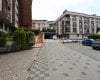 Duplex Flat Within Walking Distance to Subway and Seashore 1