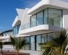 Moraira’da Panoramik Deniz Manzaralı Modern Villa