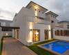 Contemporary Villas 30 Minutes From the Mediterranean Sea in Cox 1