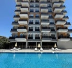 Färdig Att Flytta Lägenhet I Ett Komplex Med Pool I Alanya Avsallar
