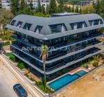 Antalya Alanya'da Olanaklara Yakın Sitede Şehir Manzaralı Daireler