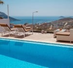 Haus Mit Meerblick Und Vermietungspotenzial In Kalkan