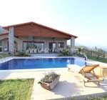 House with Pool Intertwined with Nature in Antalya Adrasan