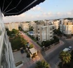 3-комнатная квартира с видом на море в центре Лары
