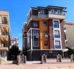 Appartement Dicht Bij Openbaar Vervoer En Voorzieningen In Antalya