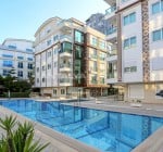 Меблированная квартира с 1 спальней рядом с морем в Коньяалты