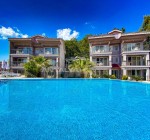 Fethiye Ölüdeniz'de Doğa İle İç İçe Havuzlu Butik Otel