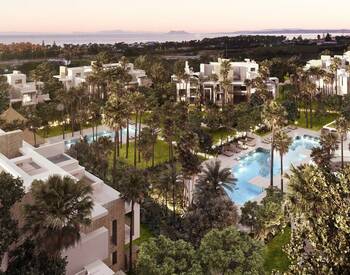 شقق مطلة على البحر والجبل بالقرب من الشاطئ في إيستيبونا 3