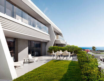 Avant Garde Design Townhouses with Private Complex Facilities in Mijas 1
