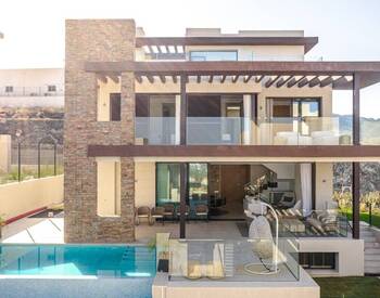 Private Benahavis Villas with Amazing Swimming Pool and Sauna 2