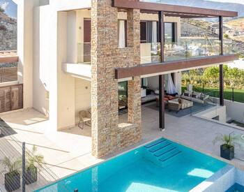 Private Benahavis Villas with Amazing Swimming Pool and Sauna 3