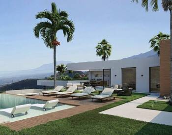 Marbella'da Modern Tasarıma Sahip Havuzlu 2 Katlı Villa 1