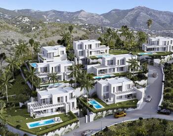 Well-located Detached Villas with Sea Views in Mijas 2