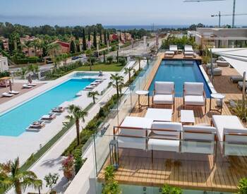 Marbella'da Avantajlı Bir Konumda Deniz Manzaralı Villalar 1