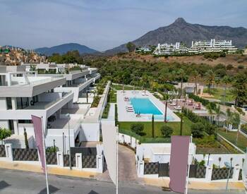 Strategically Situated Prestigious Properties in Marbella 3