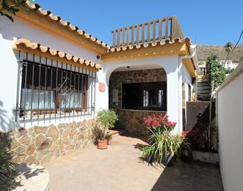 Well-located Home with Garden and Nature View in Benalmádena 1