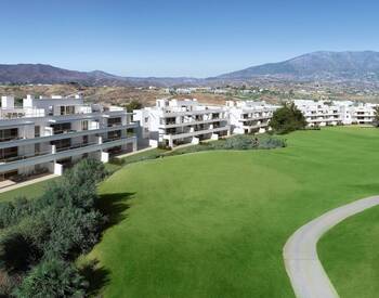 Mijas'ta Golf Resort İçinde Geniş Teraslı Daireler 1