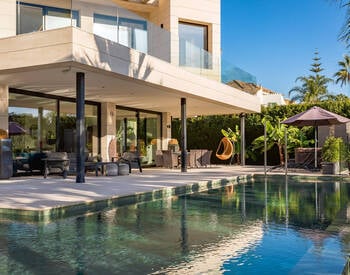 Pleasant View Luxury Villa with a Private Lift in Marbella 2