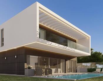 Benalmadena'da Panoramik Deniz Manzaralı Geniş Villa 3