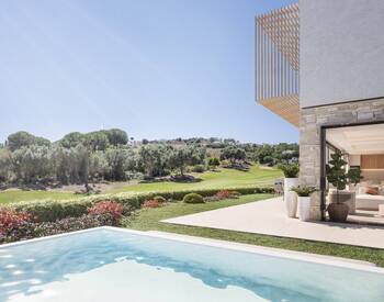 Mijas'da Doğa ve Golf Manzaralı Yarı Müstakil Villalar 2