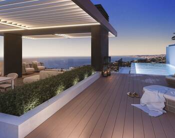Townhouses with Larger Terraces and Sea Views in Benalmadena 2
