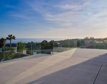 Quality Villas with Sea Views in Marbella's Prime Location 2