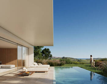 Detached Villas Near Golf Courses in Estepona 2