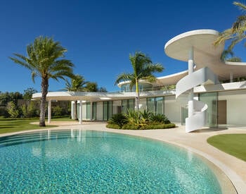 Detached Key-ready House with a Swimming Pool in Casares 3