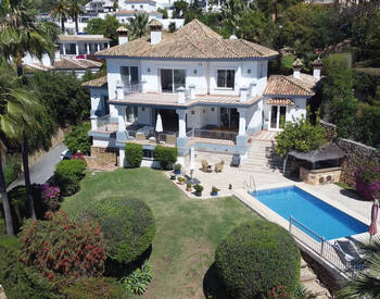 Haus Mit 4 Schlafzimmern Und Meerblick In Marbella Málaga 1