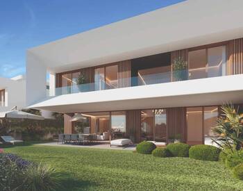 Sea-view Houses in a Boutique Complex in Estepona 2