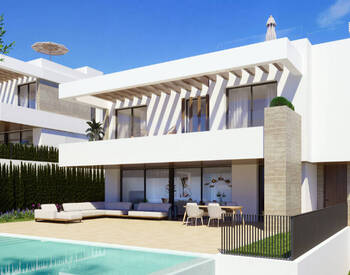 Detached Houses with Private Pools in Estepona Málaga 1