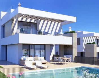Detached Houses with Private Pools in Estepona Málaga 3
