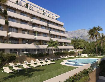 Torremolinos Malaga'da Avantajlı Konumda Deniz Manzaralı Daireler 2