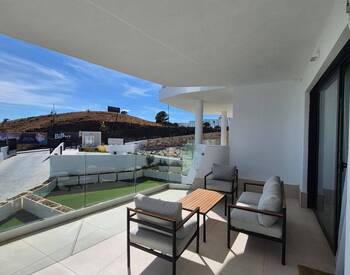 Rymlig Lägenhet Med En 25 M² Terrass I Fuengirola 3