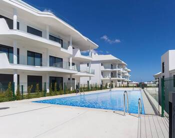 Amplio Piso Con Terraza De 25 M² En Fuengirola 1