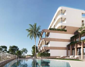 Malaga'da Estepona Golf Sahasına Yakın Yeni Daireler 3