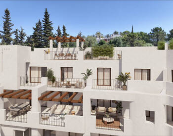 Nature-embraced Real Estate Near Amenities in Benahavís 1