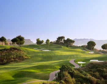 Mijas'ta Geniş Açık Alanlara ve Sonsuzluk Havuzuna Sahip Ev 2