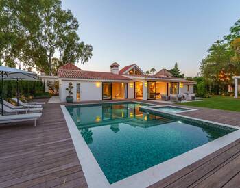 Modern Luxury House with Garden in Marbella Málaga