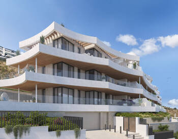 Málaga’da Plaja Yakın Havuzlu Sitede 2+1 ve 3+1 Daireler 3