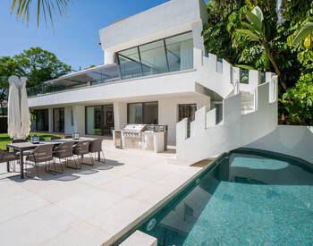 6-bedroom House with Pool and Garden in Benahavís 3