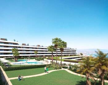 Sea View Apartments with Shared Pool and Gym in Manilva